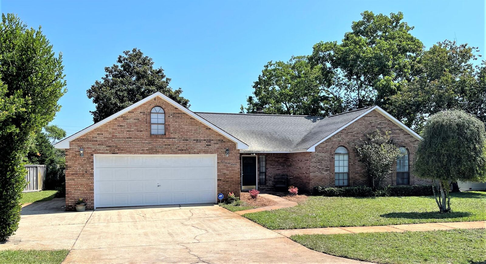 Property Photo: 197 Kel-Wen Circle Kel-Wen FL 32541