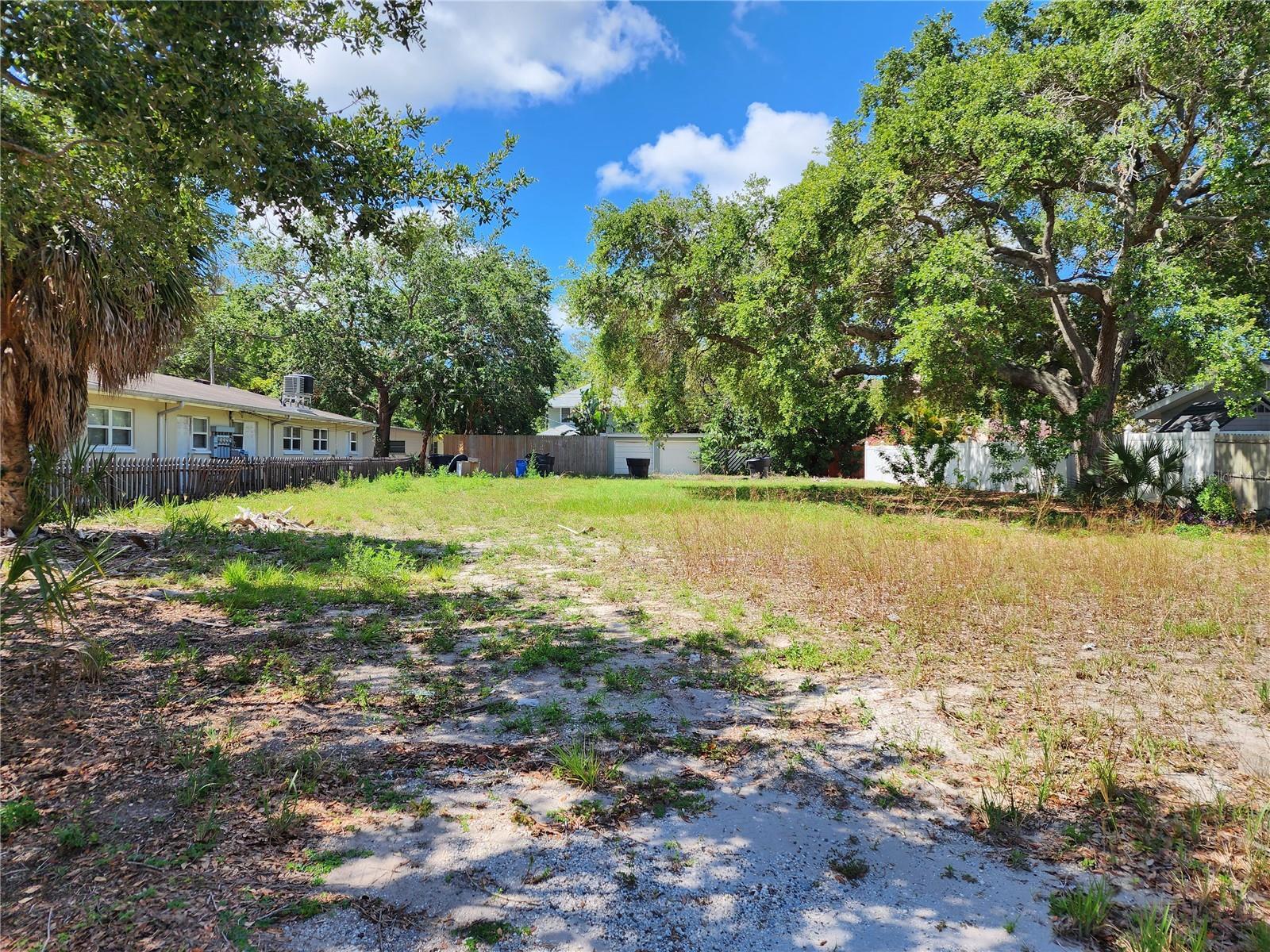 Property Photo: 7110 Dartmouth Avenue N FL 33710
