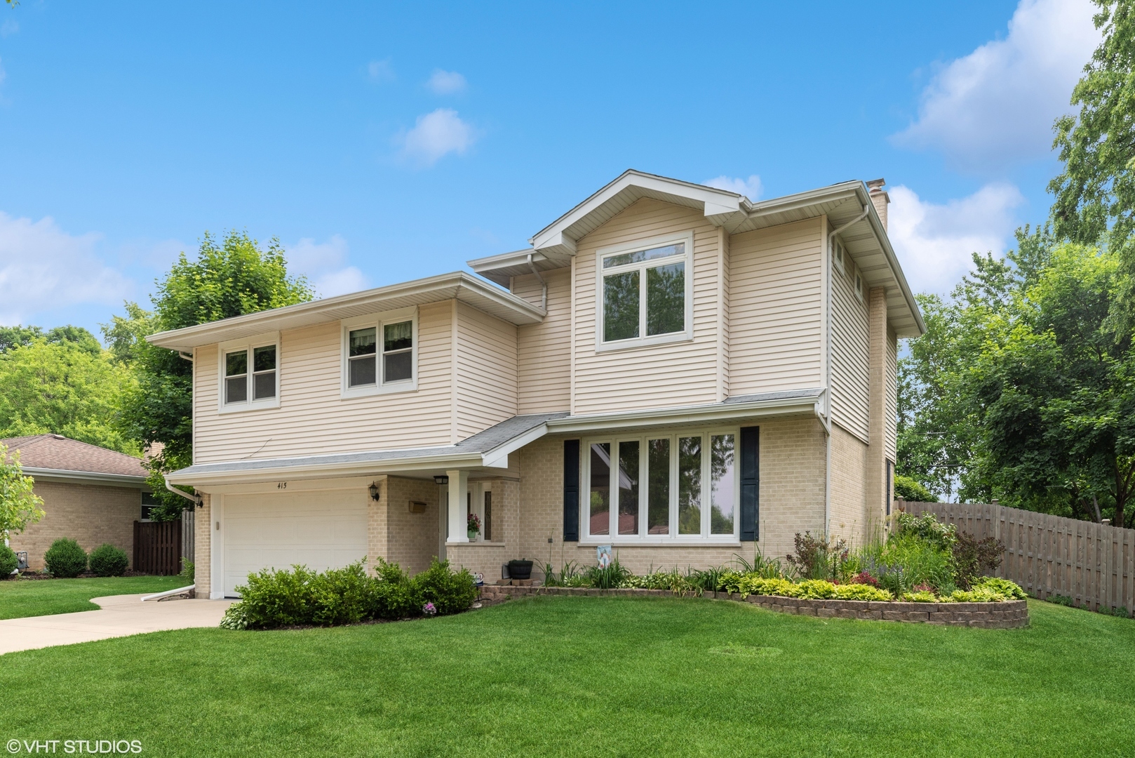 Property Photo:  415 S Hatlen Avenue  IL 60056 