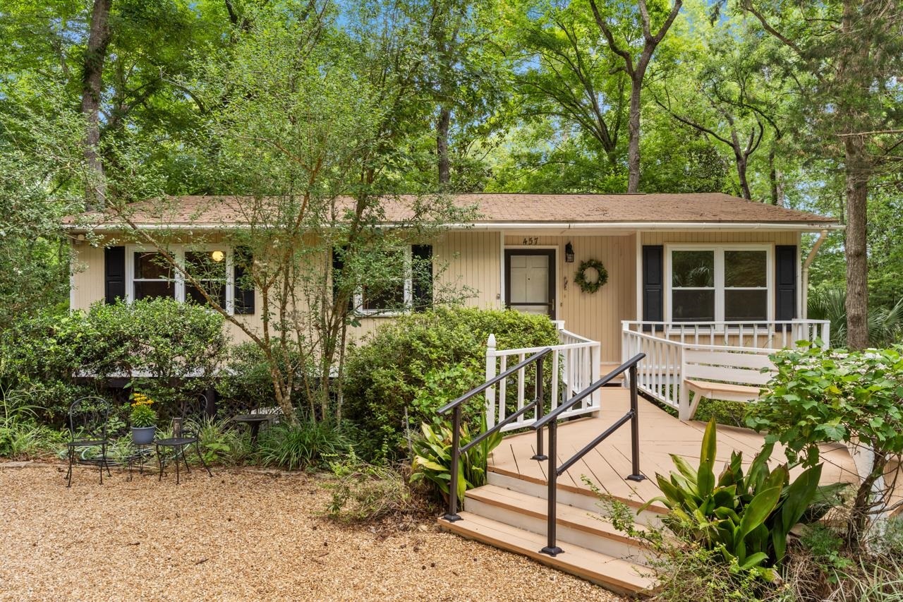 Property Photo:  457 Beaver Lake Road  FL 32312 