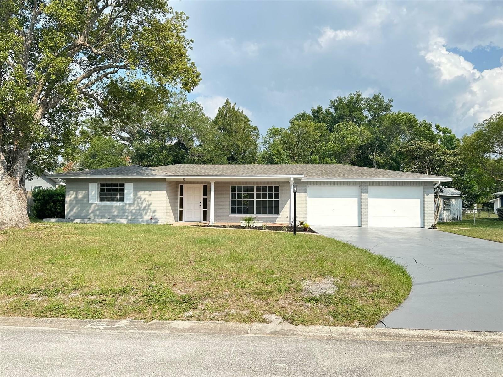 Property Photo:  39 Carnation Lane  FL 32713 