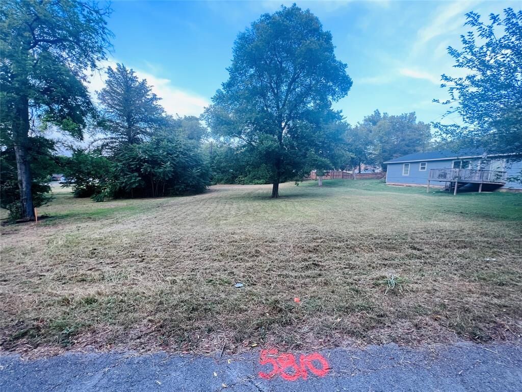 Property Photo:  5810 Plum Dale Road  TX 75241 