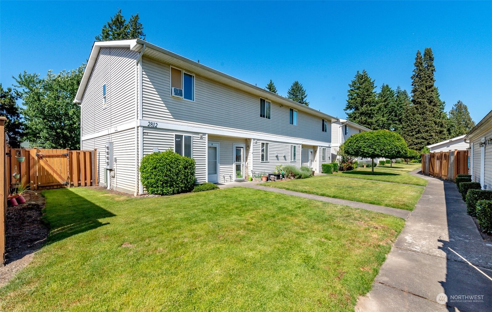 Property Photo: 2812 D Place SE A WA 98002
