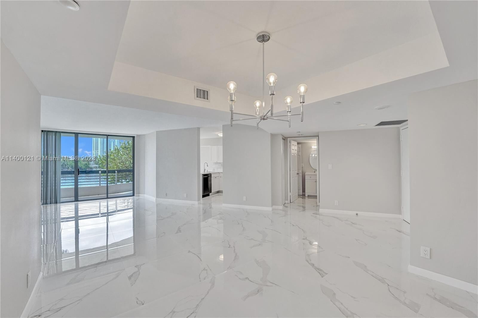 Property Photo:  19195 Mystic Pointe Dr 207  FL 33180 