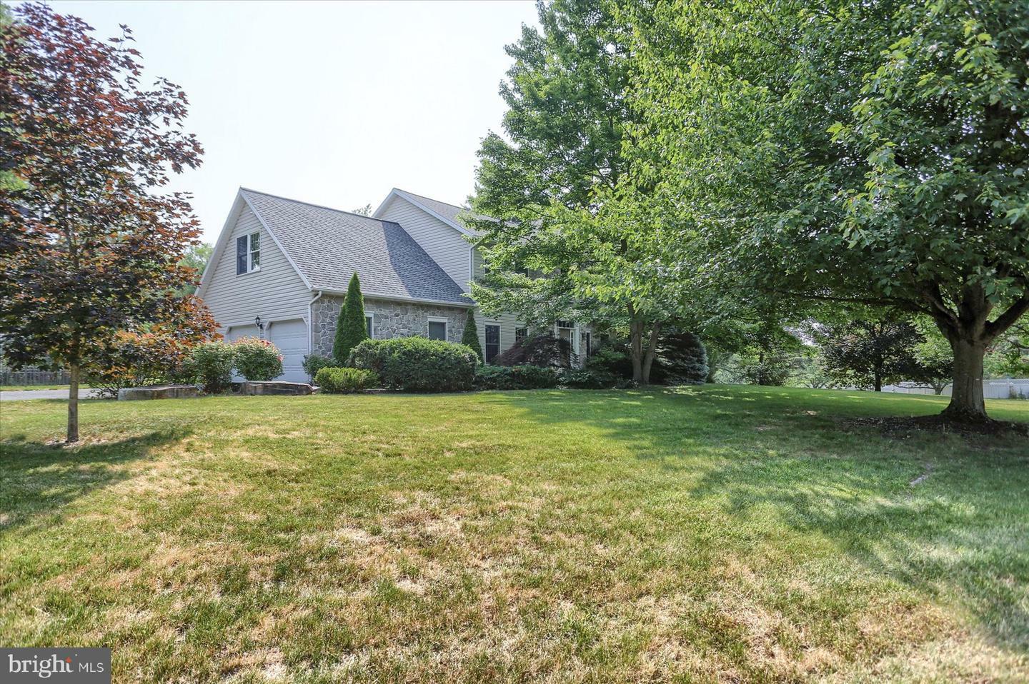 Property Photo: 204 Alanthia Lane PA 17319