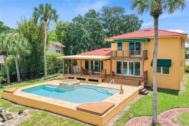 Property Photo: 316 Shore Drive E FL 34677
