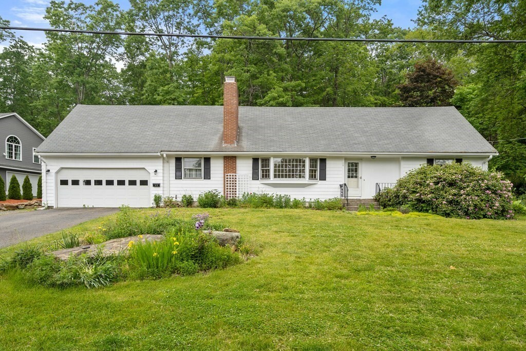 Property Photo:  12 Nipmuc Rd  MA 01612 