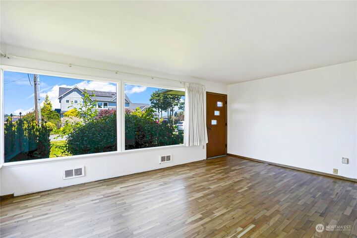 Property Photo:  2305 11th Street  WA 98221 