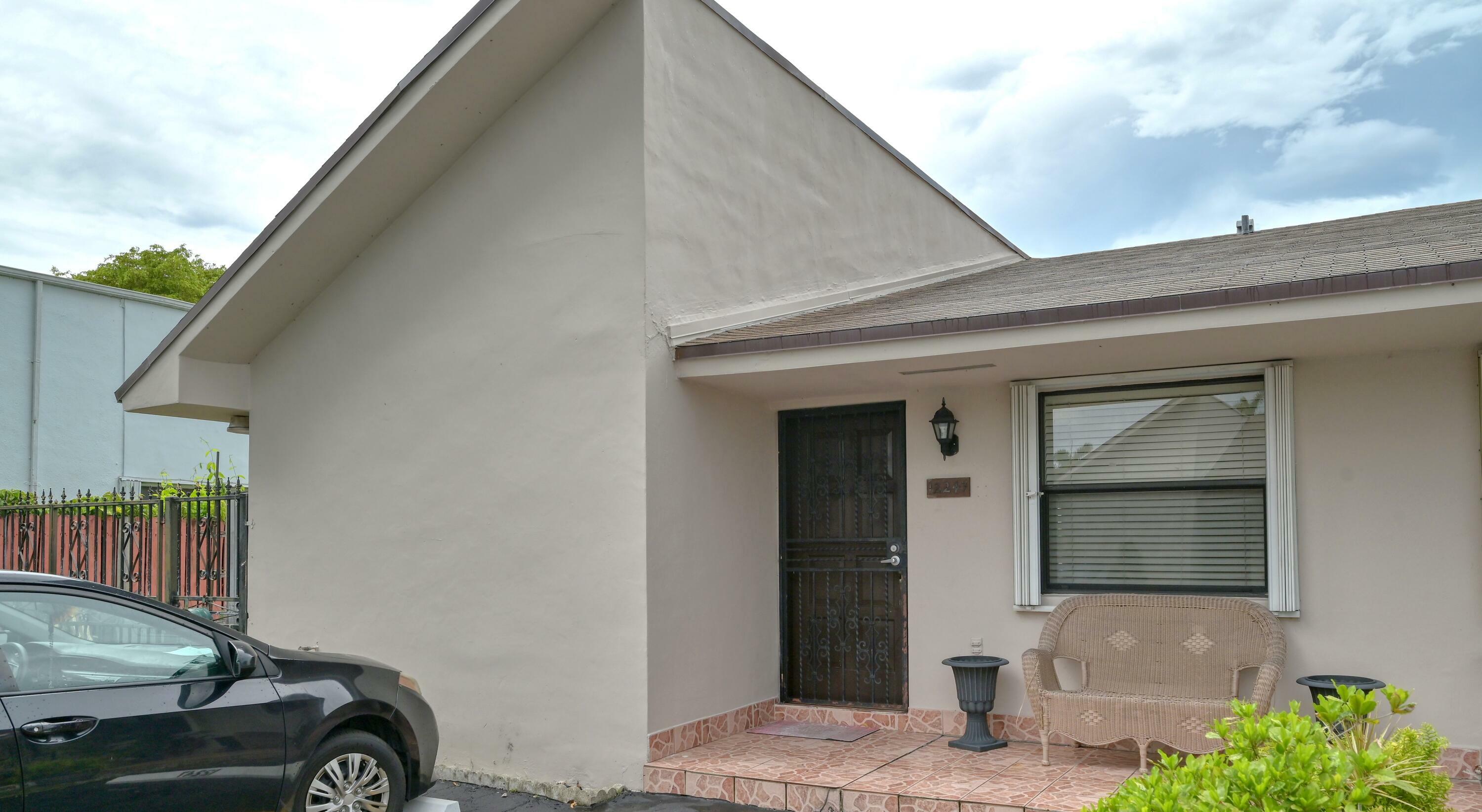 Property Photo: 12247 SW 24th Terrace 42 FL 33175