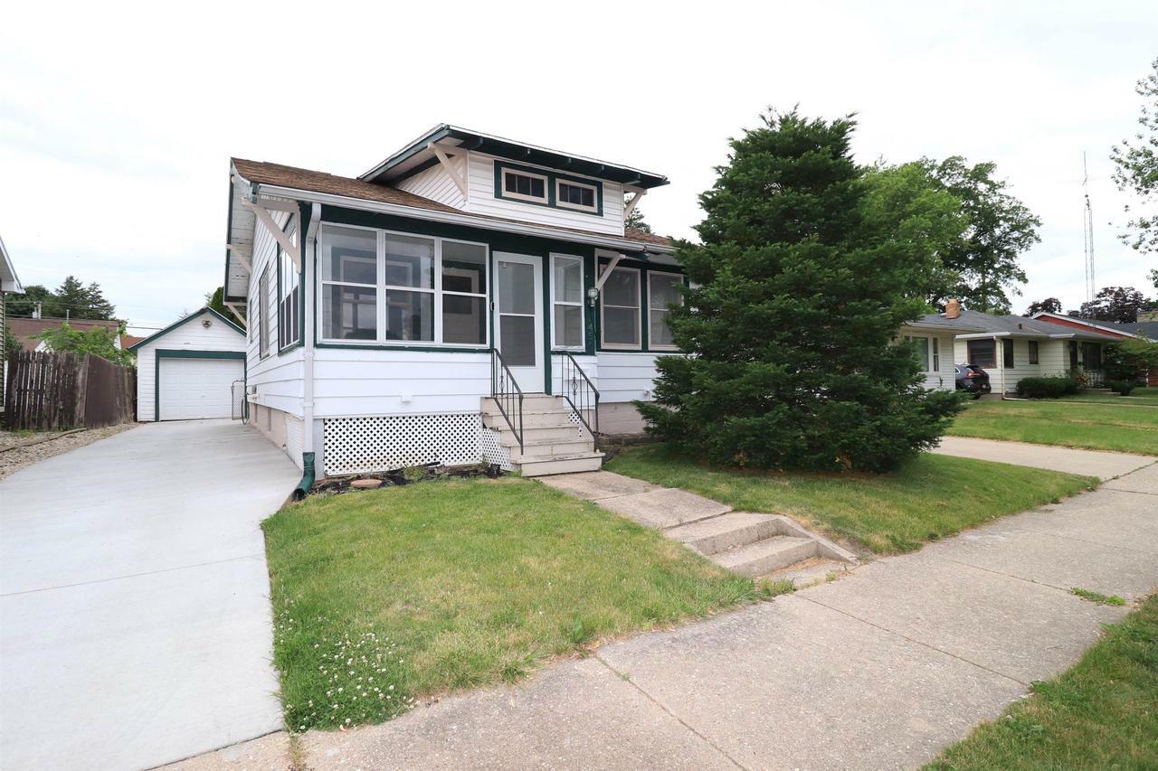 Property Photo:  456 South Blackhawk Street  WI 53545 