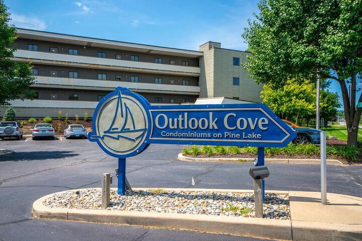 414 Outlook Cove Drive  La Porte IN 46350 photo