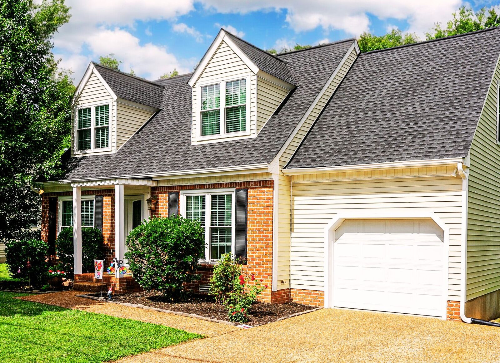 Property Photo:  2835 Sutherland Dr  TN 37179 