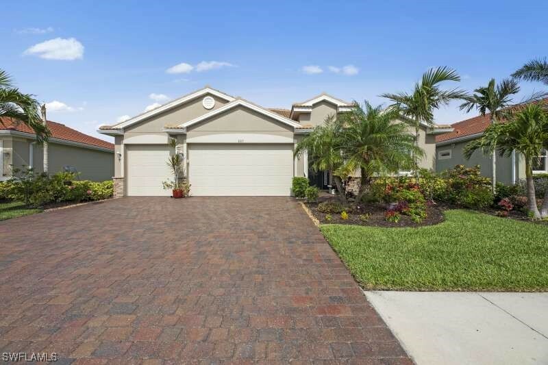 Property Photo: 3013 Sunset Pointe Circle FL 33914