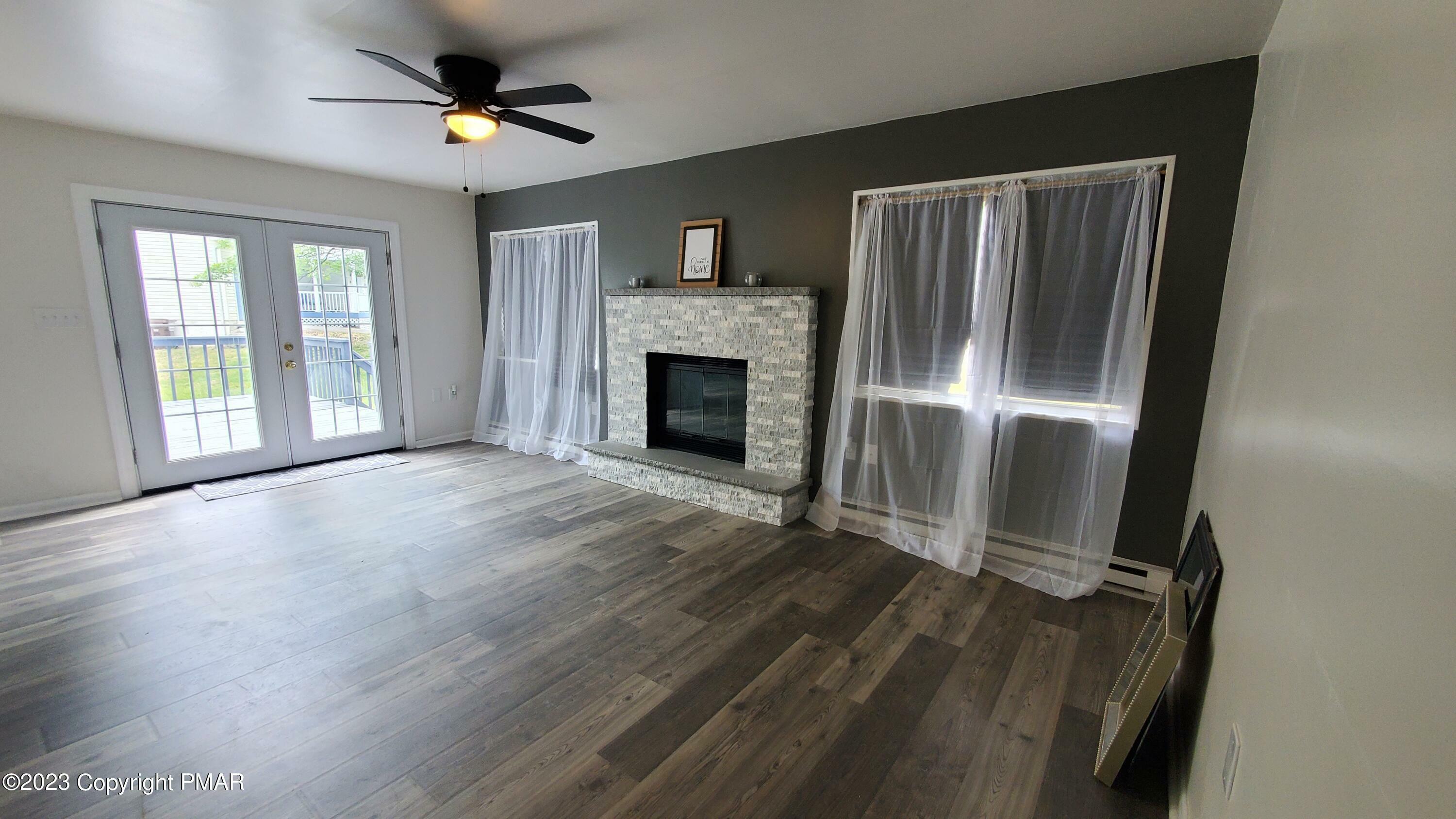 Property Photo:  136 Huffman Circle  PA 18324 