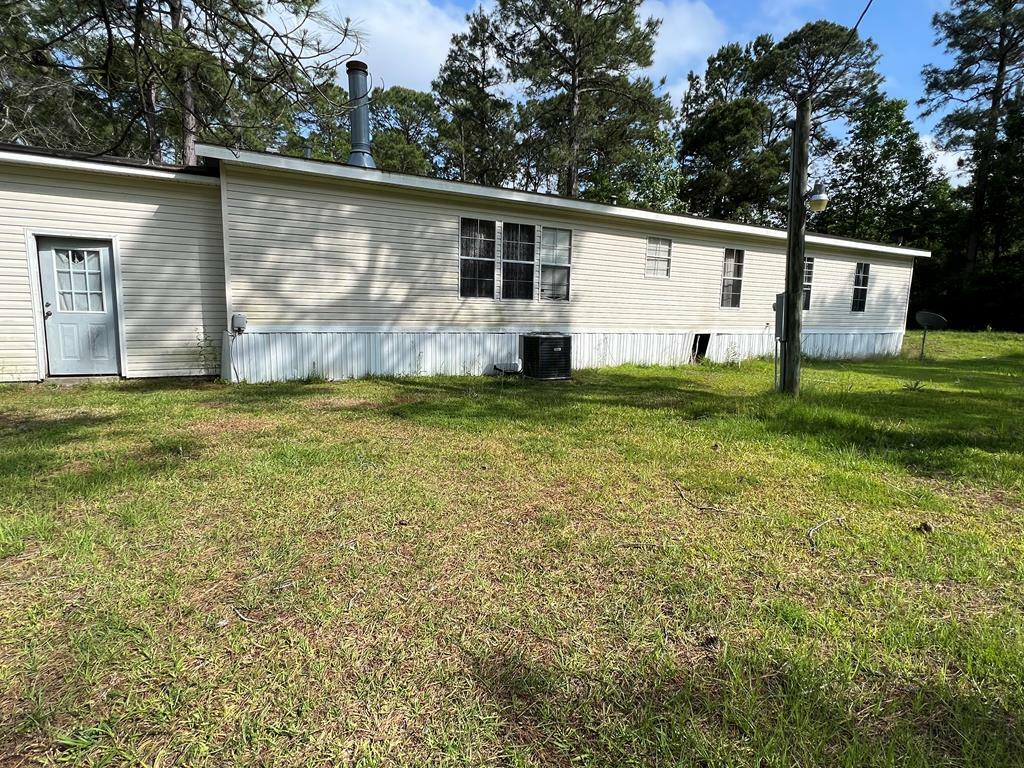 Property Photo:  178 The Dirt Road  GA 31320 