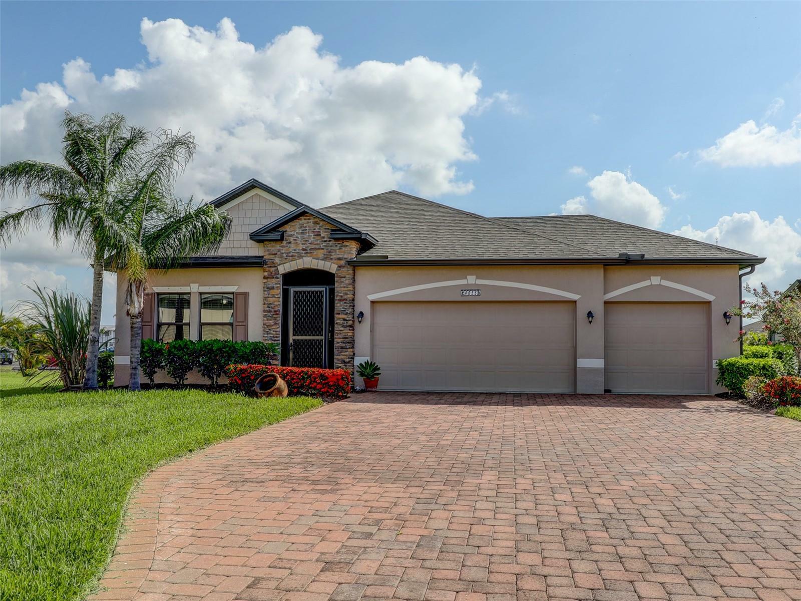 Property Photo: 4055 River Bank Way FL 33980
