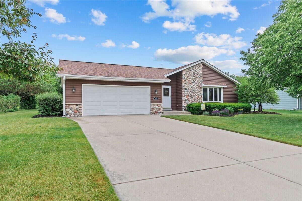 Property Photo:  N108w16498 Carriage Ave  WI 53022 