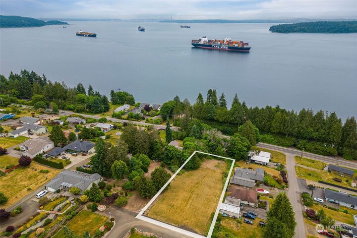 8185 E Seaview Drive  Port Orchard WA 98366 photo