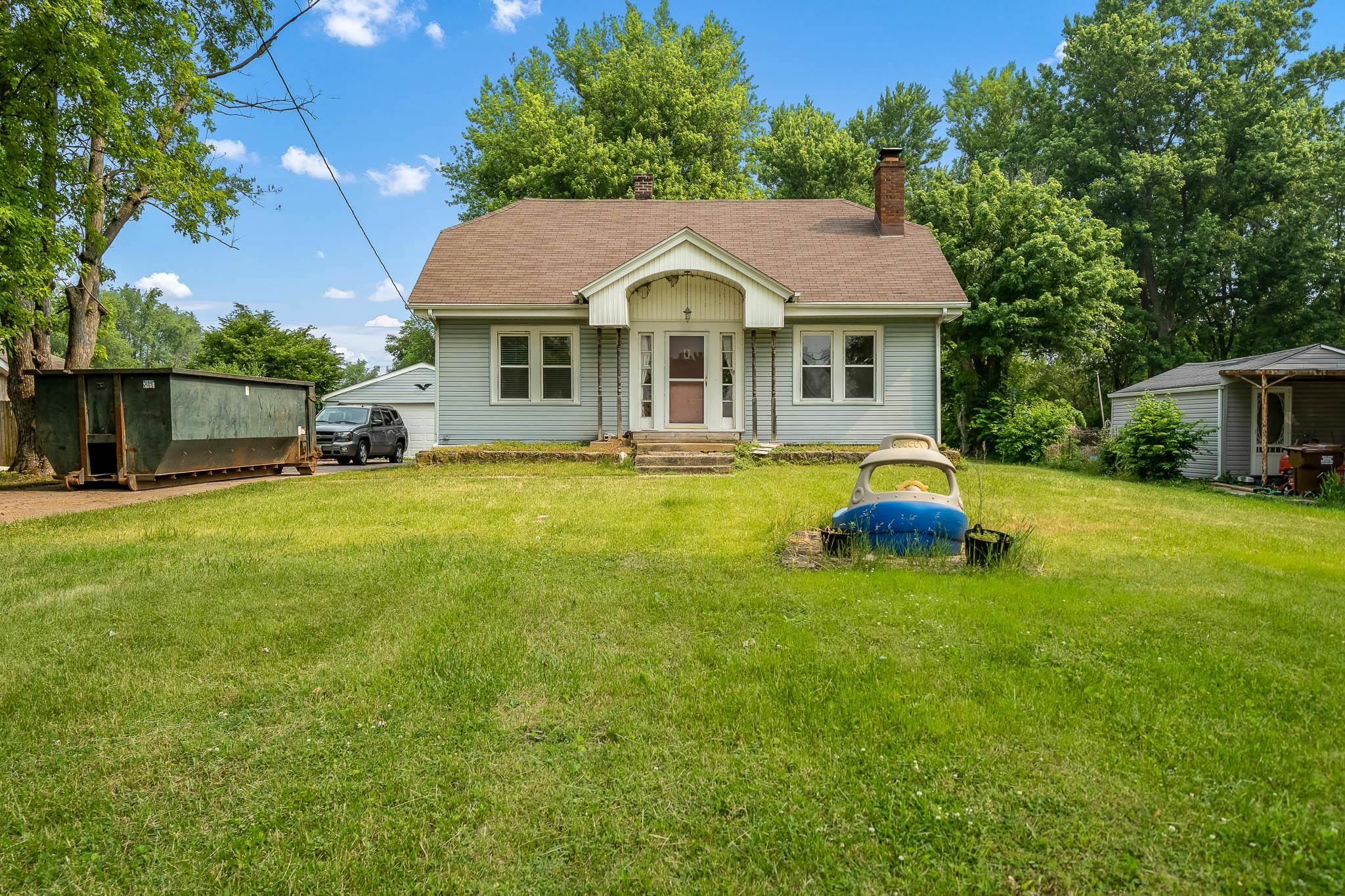 Property Photo:  1615 Prairie Avenue  IL 61102 