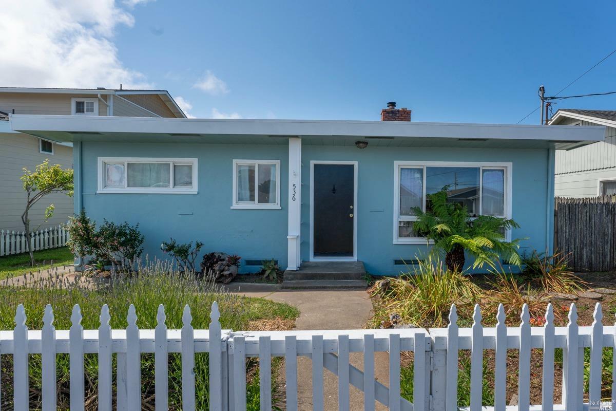 Property Photo:  536 Maple Street  CA 95437 