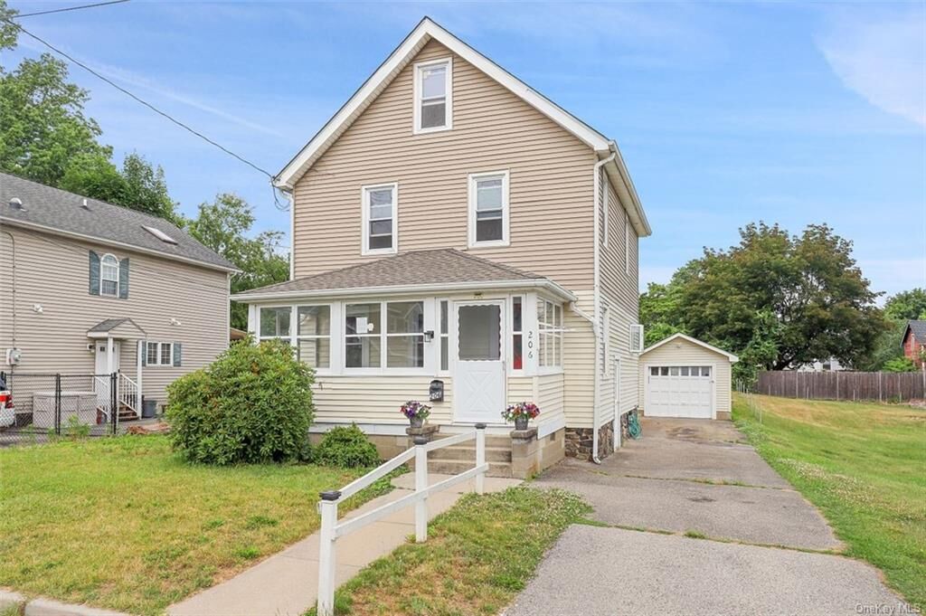 Property Photo: 206 Rockledge Avenue NY 10511