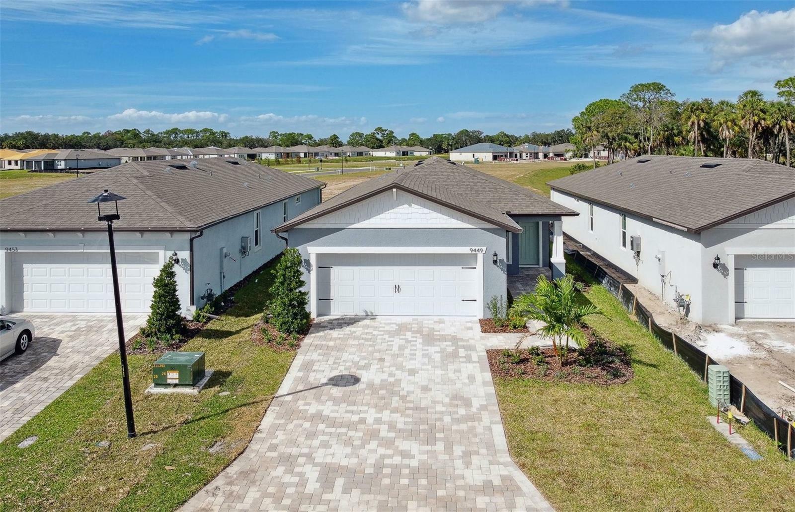 Property Photo:  9449 Ballaster Pointe Loop  FL 34219 