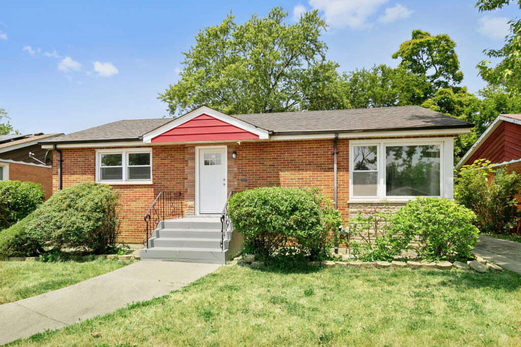 Property Photo: 15558 Gouwens Lane IL 60473