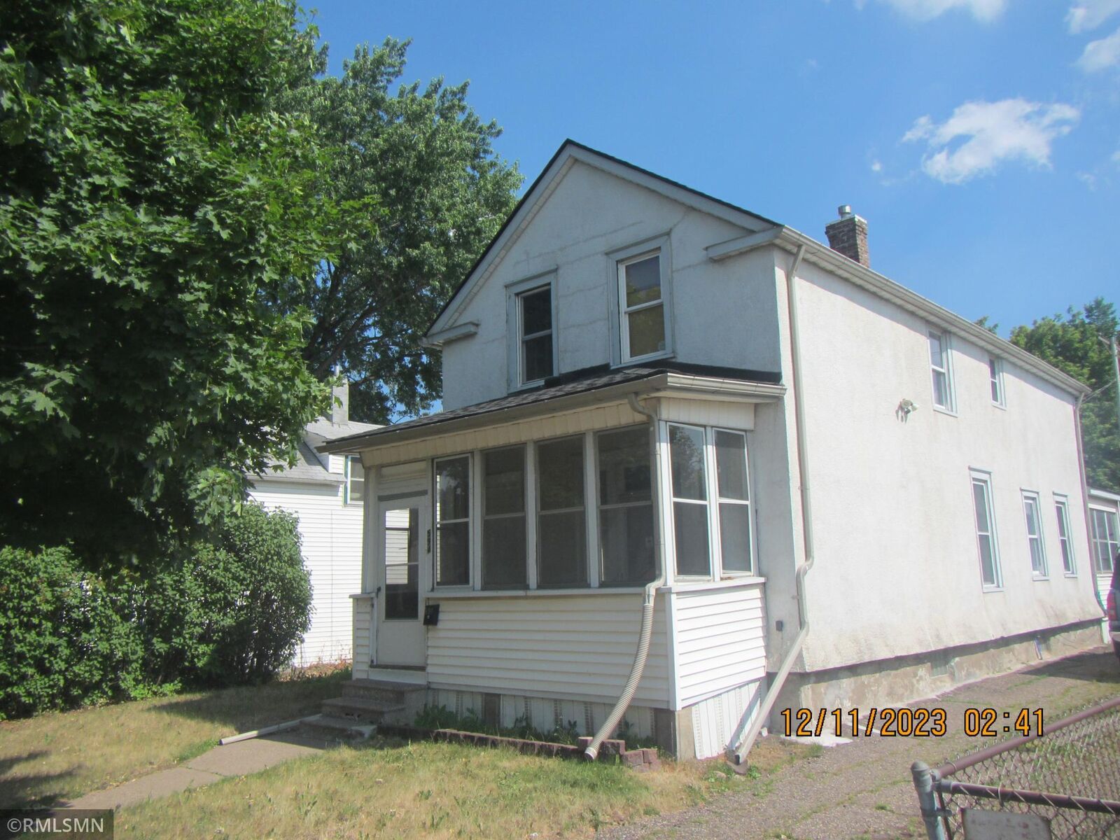 Property Photo:  594 Minnehaha Avenue W  MN 55103 