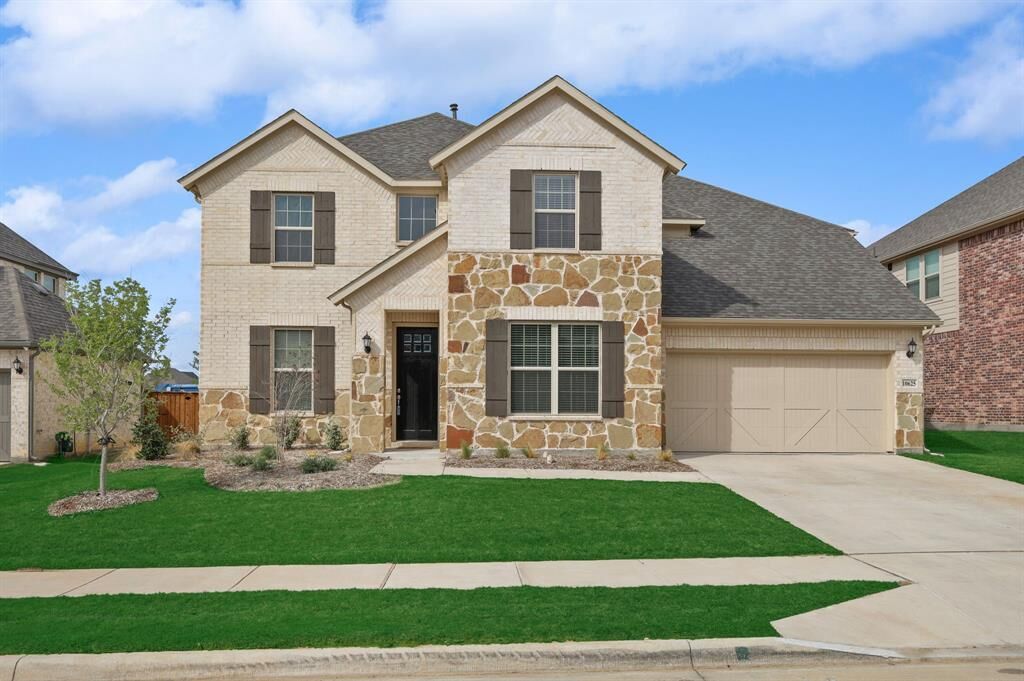 Property Photo:  10625 Smoky Oak Trail  TX 76226 