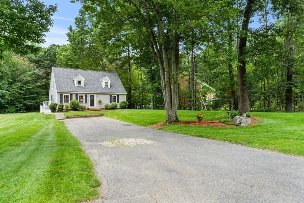 Property Photo: 15 Fairview Farm Rd MA 01832