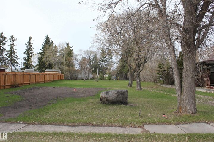 Property Photo:  5330 49 Avenue  AB T0A 1A0 