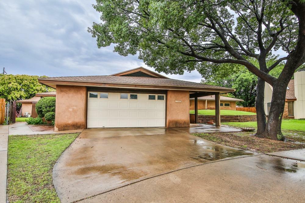 Property Photo:  7109 Aberdeen Avenue  TX 79424 