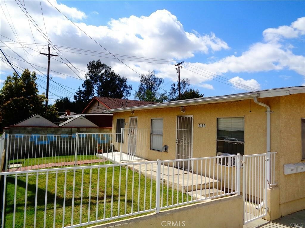 Property Photo: 6129 Redman Avenue CA 90606