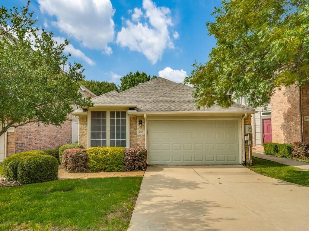 Property Photo: 4905 Ridgedale Drive TX 75024