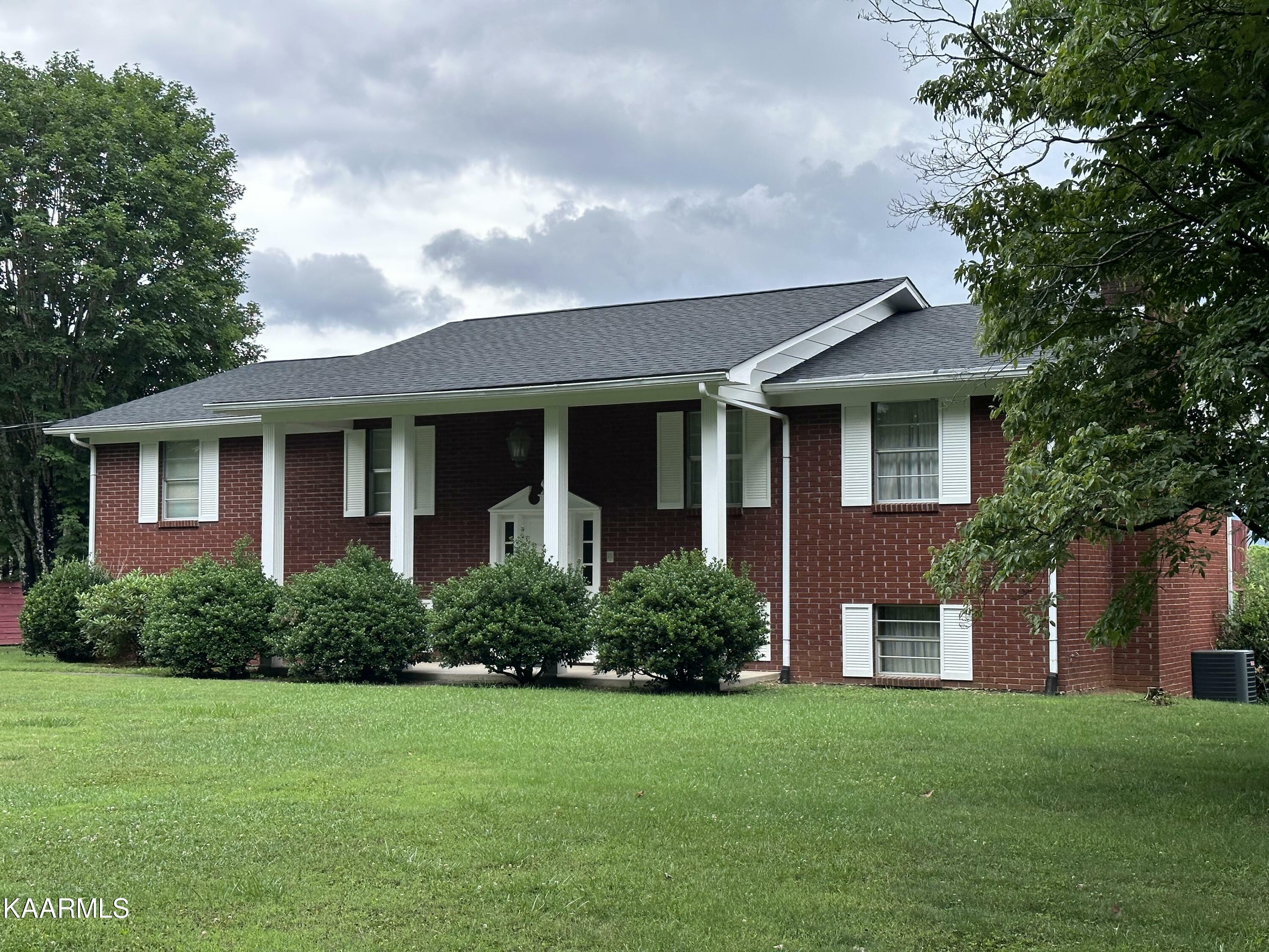 Property Photo:  208 Ridge Rd  TN 37803 