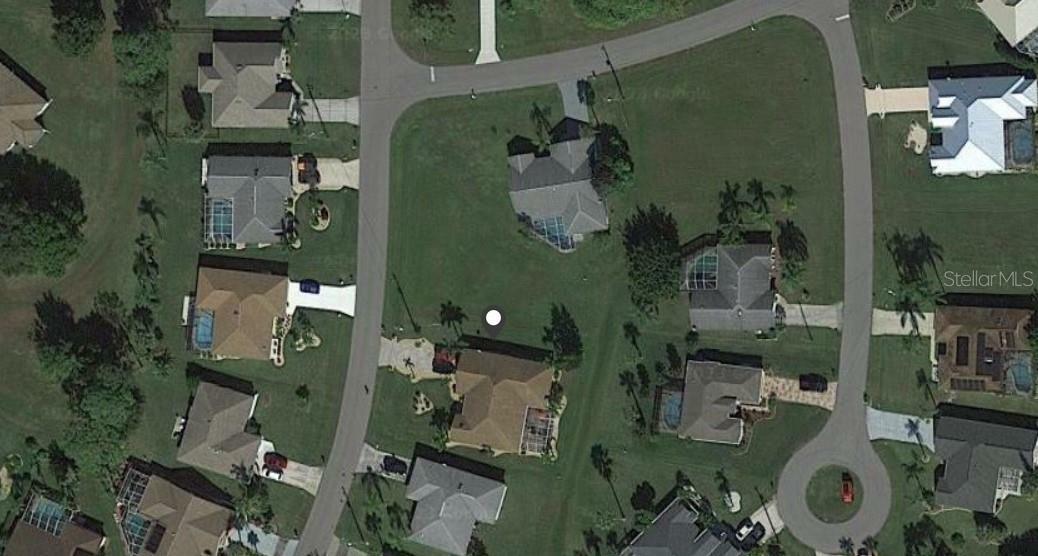 Property Photo:  408 Malpelo Avenue  FL 33983 