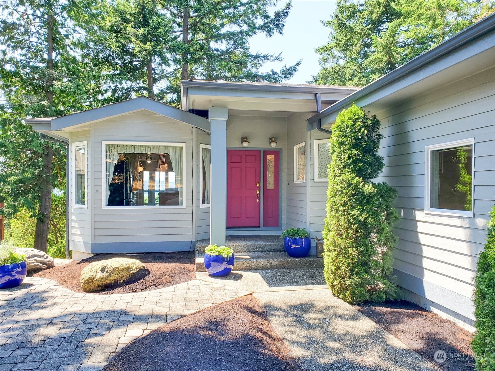 Property Photo: 655 Muckleshoot Circle WA 98257