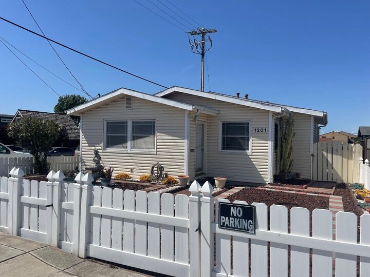 1201 Palm Avenue  Seaside CA 93955 photo