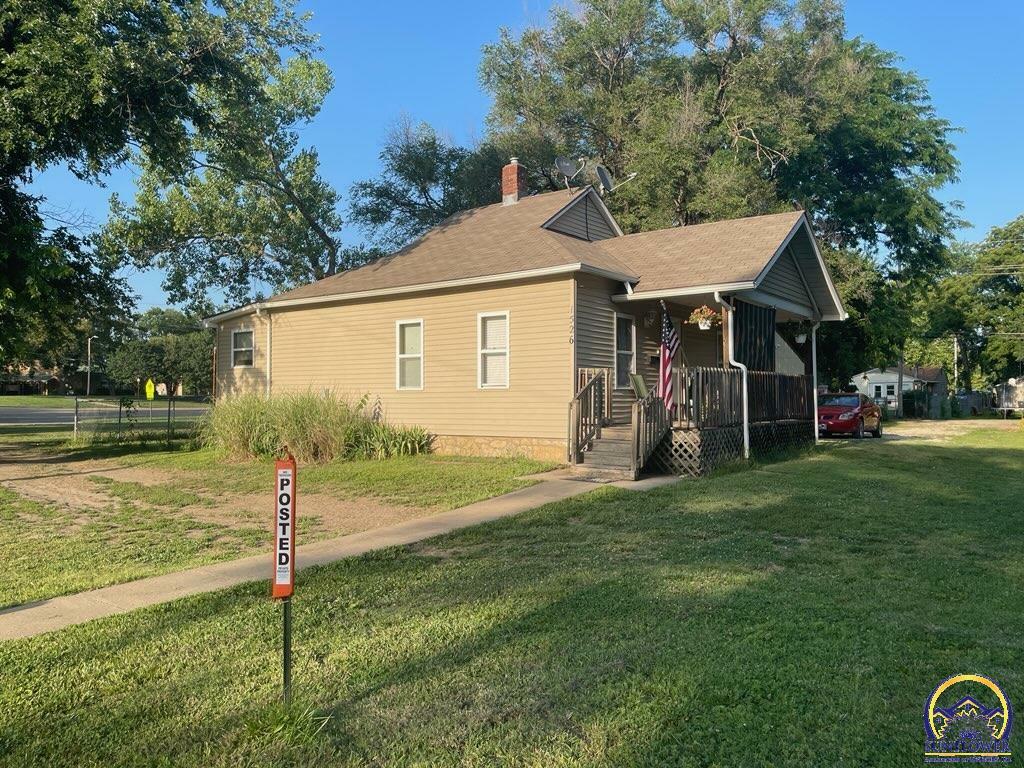 Property Photo:  1526 N Kansas Ave  KS 66608 