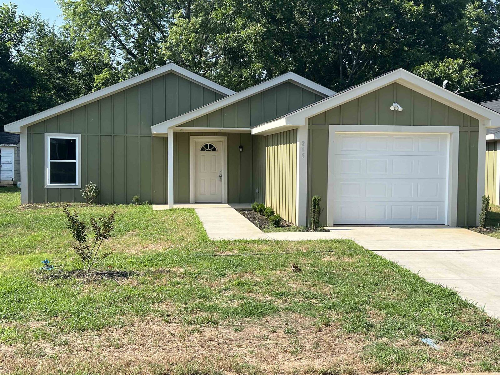 Property Photo:  215 Iselin Street  TN 38301 