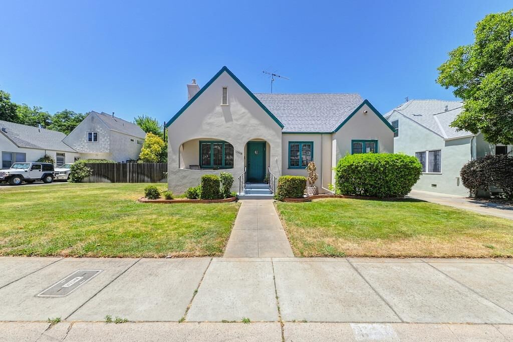 Property Photo:  1308 57th Street  CA 95819 