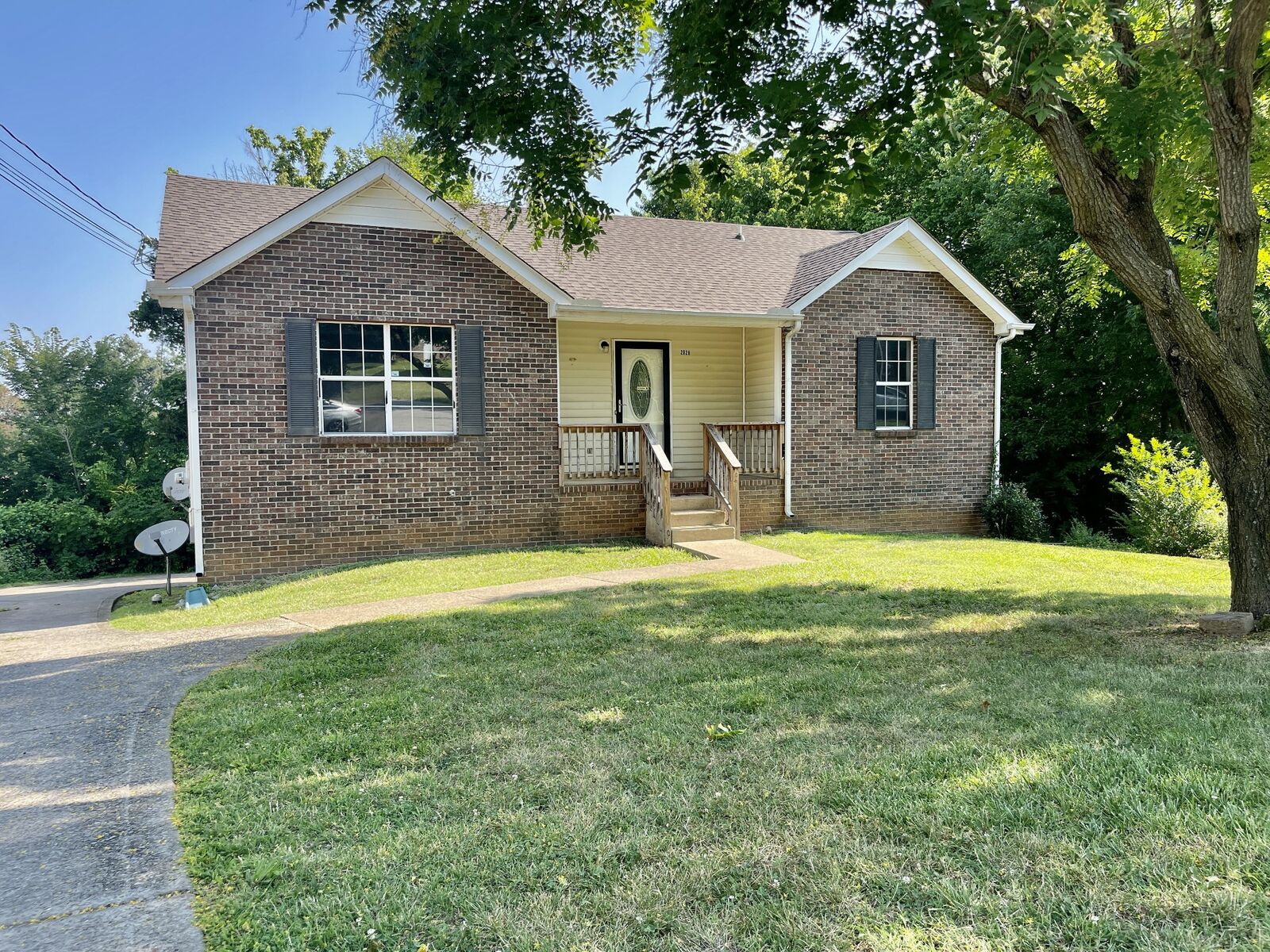 Property Photo:  2026 Windroe Drive  TN 37042 