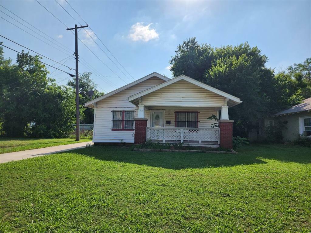Property Photo:  1715 N Cross Avenue  OK 73107 