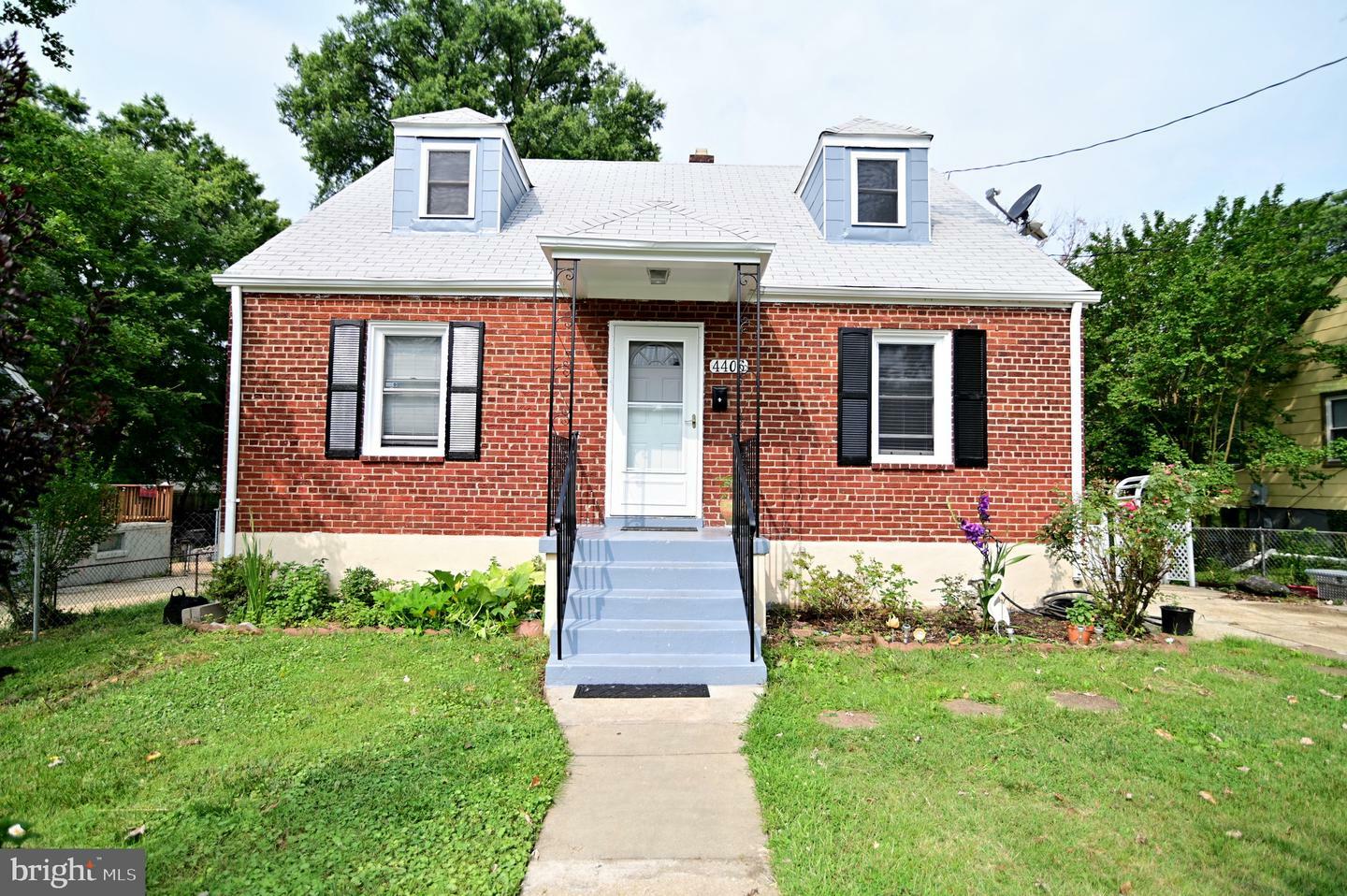 Property Photo: 4406 73rd Avenue MD 20784