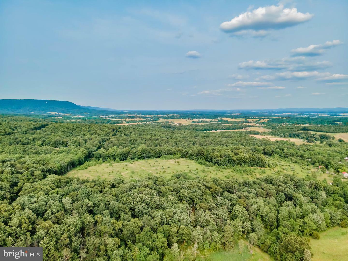 Property Photo: 10 Dogwood Acres PA 17241