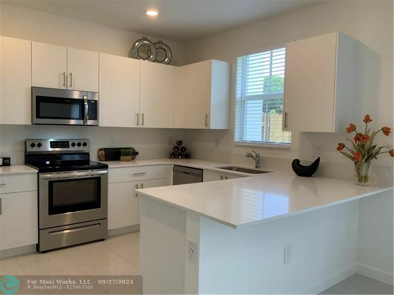 Property Photo:  4662 NW 120th Way  FL 33076 