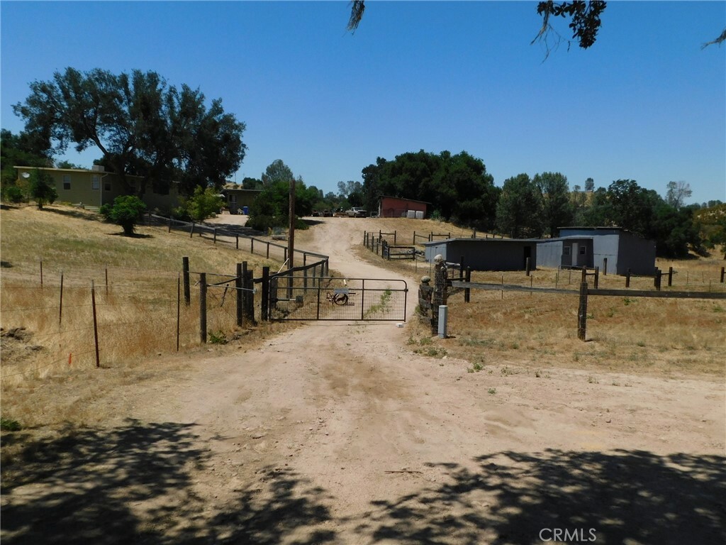 Property Photo:  9789 Golden Pond Way  CA 93432 