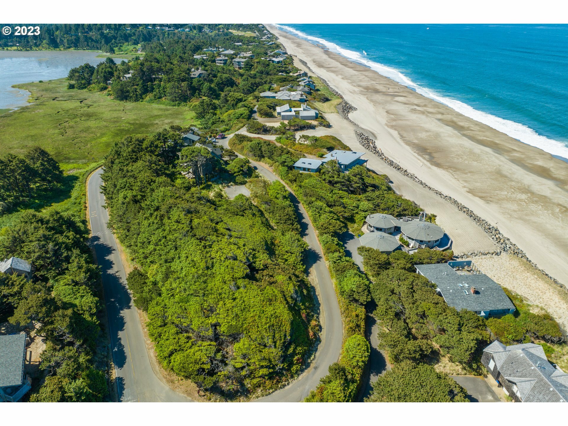 Property Photo: Spouting Whale Ln OR 97388