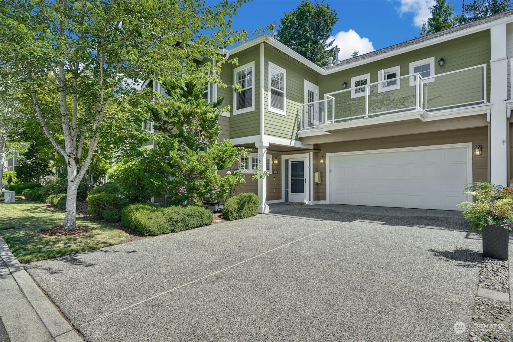 22533 SE 45th Street 1664  Issaquah WA 98029 photo