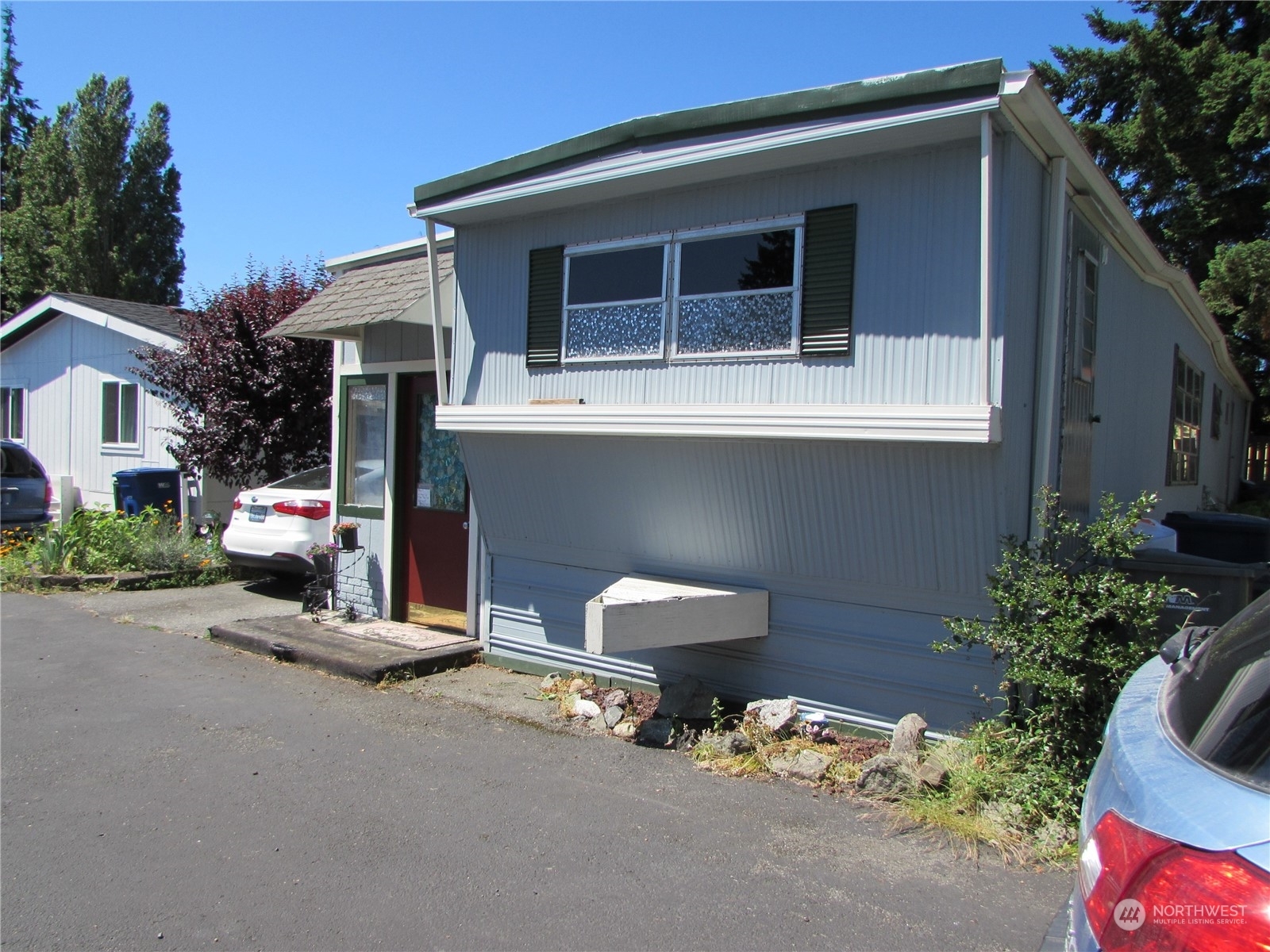 Property Photo:  24222  54th Avenue W 67  WA 98043 